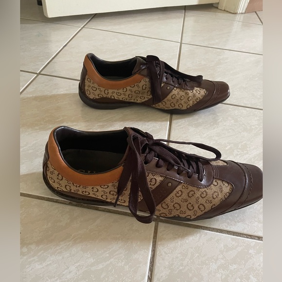 Men’s Guess Size 10 M Brown Multi Leather Monogram Sneakers - Picture 2 of 16